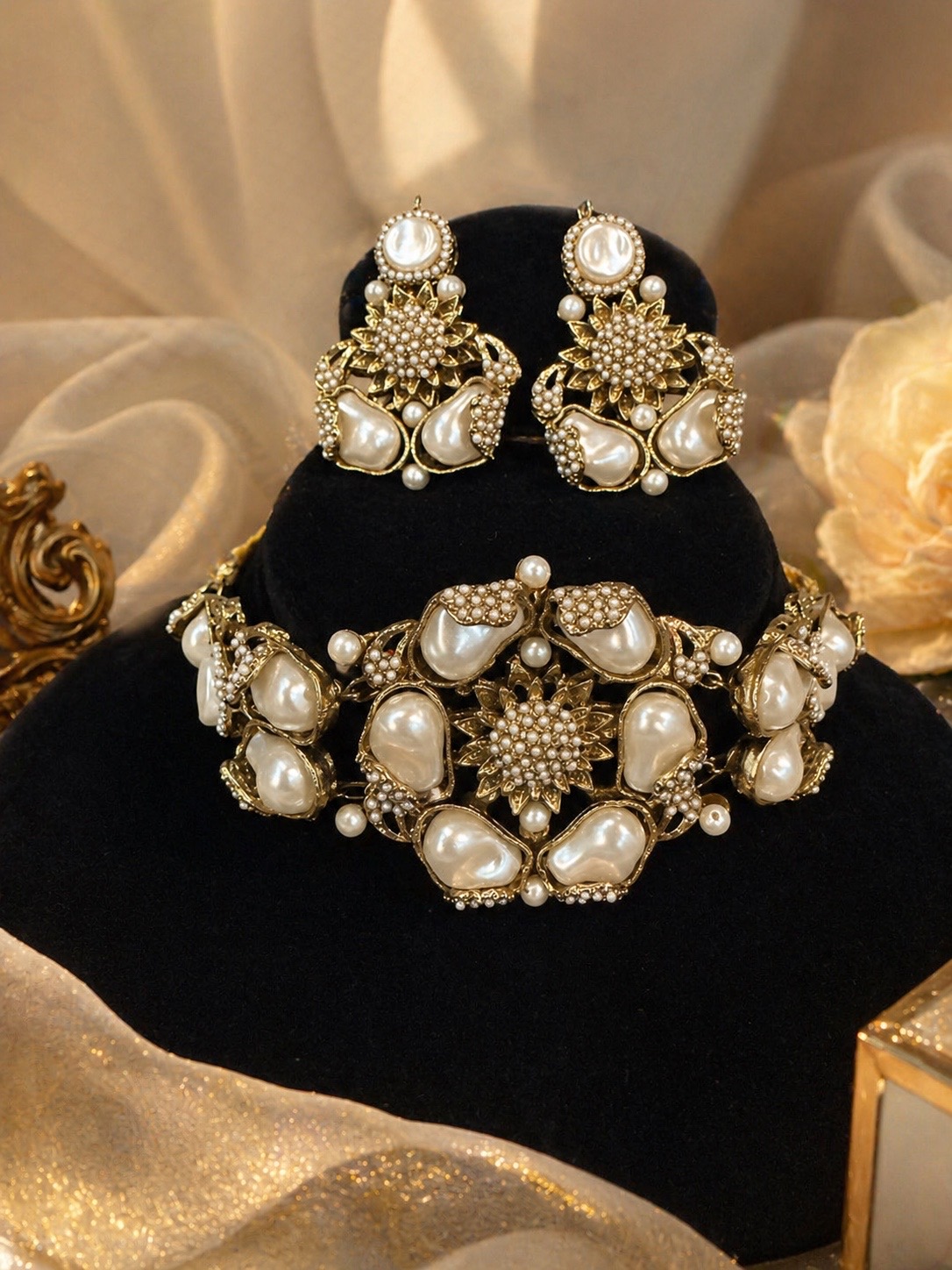 Sultanah Pearl Set - Image 1