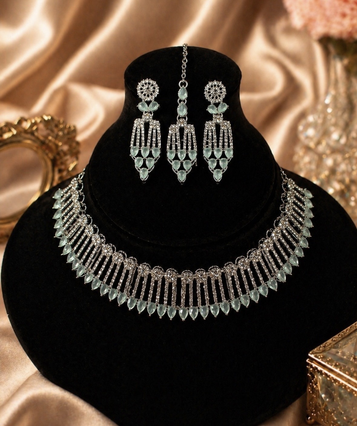 Mint Aura Set - Image 1