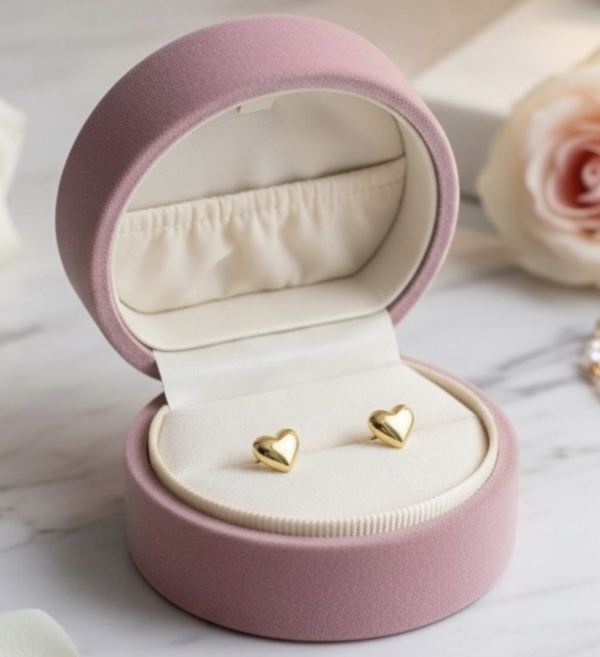 Tiny Gold Heart Ear Studs