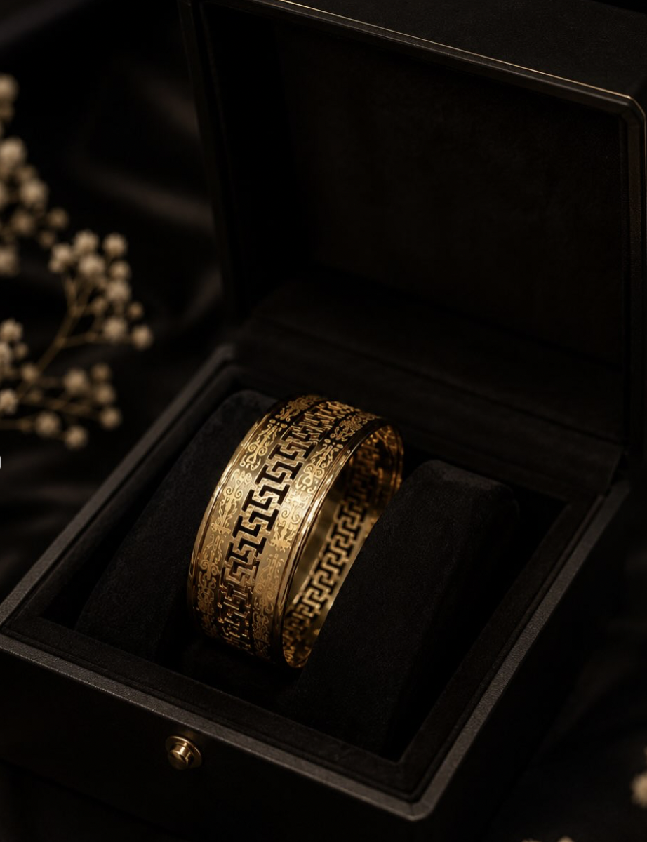Stainless Steel - Luna Gold Bracelet - Image 1
